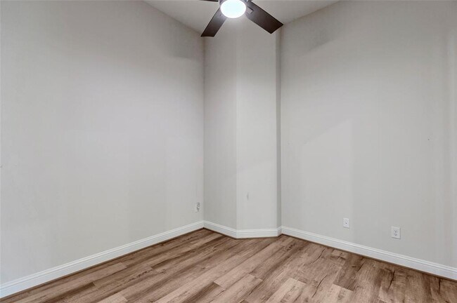Building Photo - 15342 Majestic Knight Dr