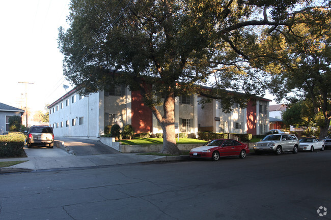 Primary Photo - Angeleno Apts