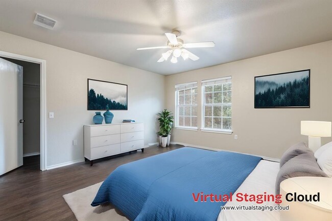 Building Photo - 8712 Dittmar Oaks Dr