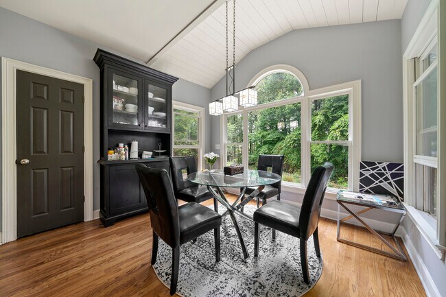 Building Photo - 442 Chatfield Pointe NW