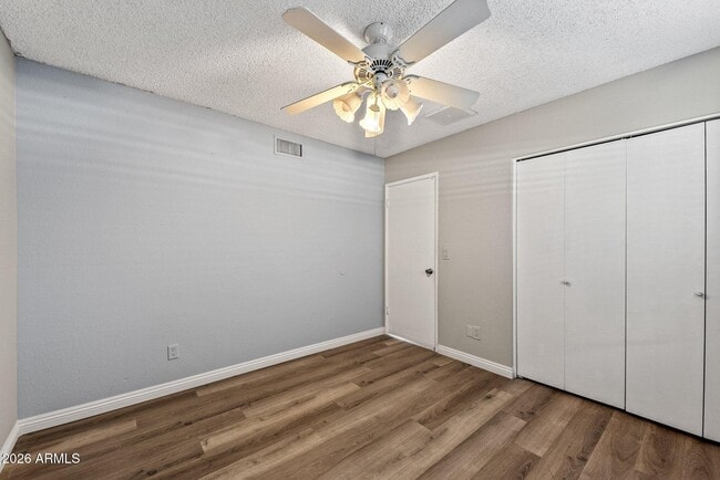 Building Photo - 5203 W Laurie Ln