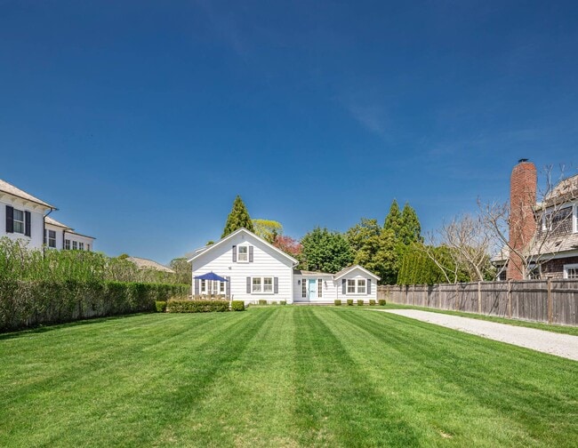 Building Photo - 109 Toylsome Ln