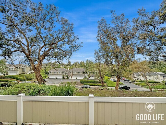 Building Photo - Mission Viejo Gem! Private Yard, Vaulted Ceilings & Resort-Style Pool + Spa