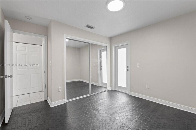 Building Photo - 15327 SW 179th Terrace