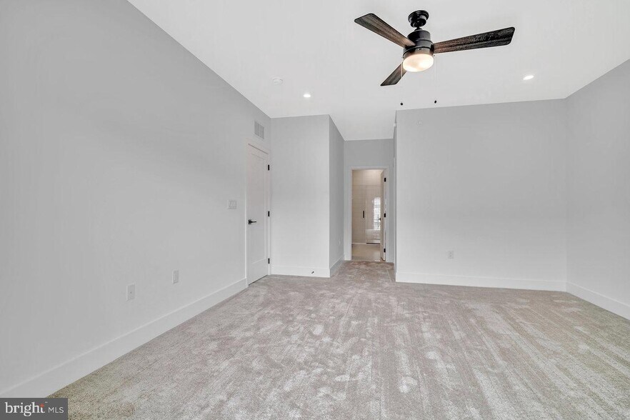 Building Photo - 10208 Donatello Dr