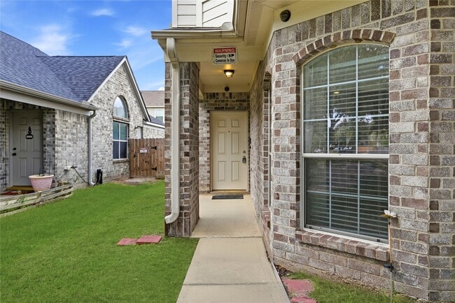 Building Photo - 18427 Grove Brook Ln