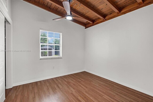 Building Photo - 6292 SW 31st St
