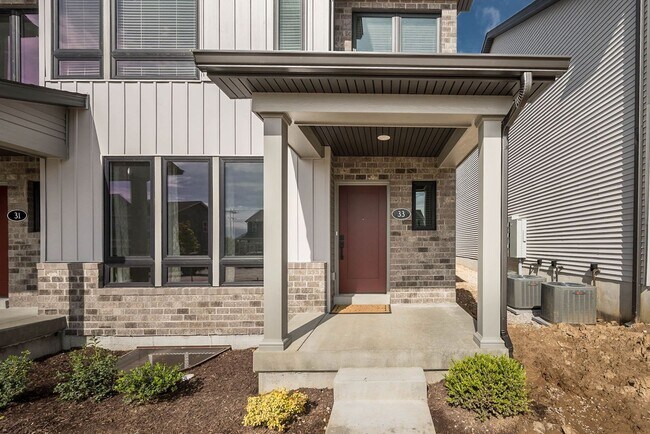 Building Photo - Brand New Construction, 3 bed, 2.5 Bath Townhome
