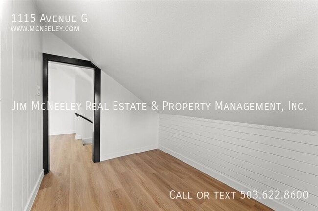 Building Photo - 1115 Avenue G