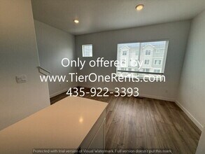 Building Photo - NO DEPOSIT option available for qualified renters