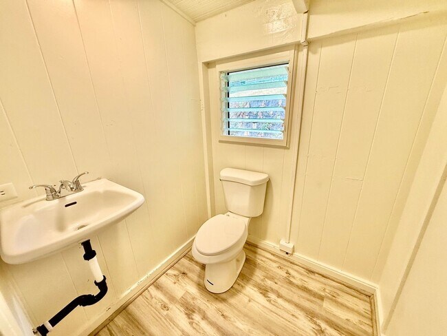 Building Photo - 4BD|2BA|Carport|ADU|Yard Service Included