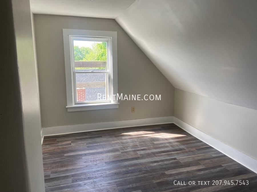 Building Photo - 74 Fruit St