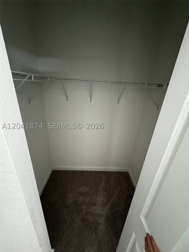 Building Photo - 285 SW 159th Dr