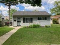 Building Photo - 2 Bedroom Single Family Home