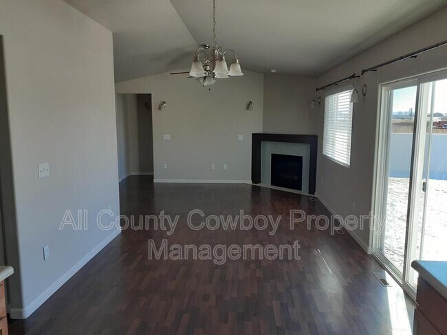 Building Photo - 1912 River Creek Ct