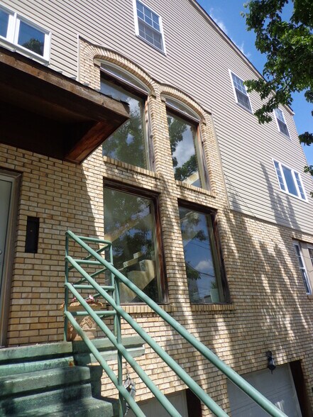 Building Photo - 6 Prospect St