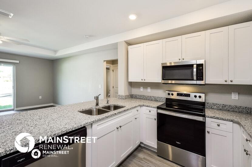 Building Photo - 621 NW 37th Pl