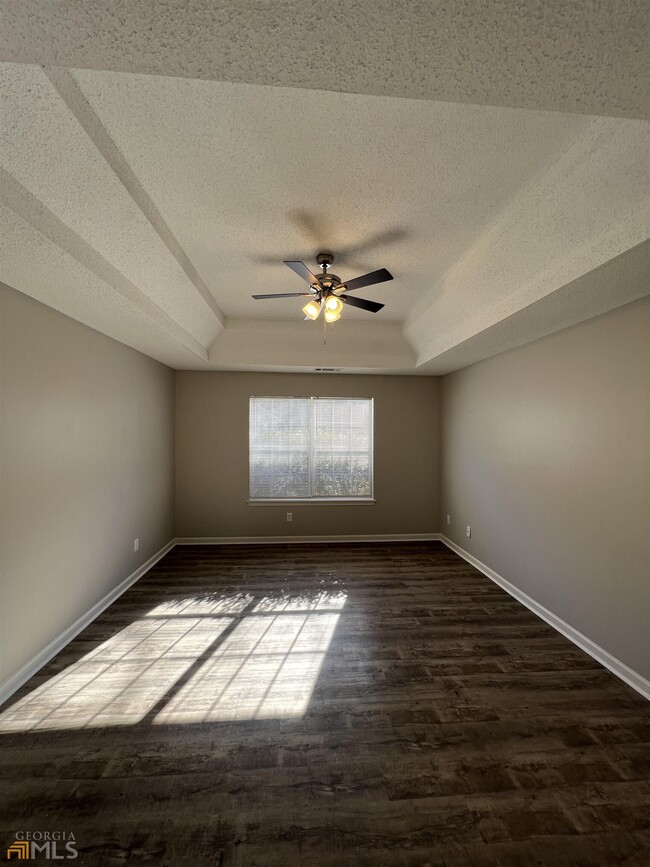 Building Photo - 3494 Creekview Dr