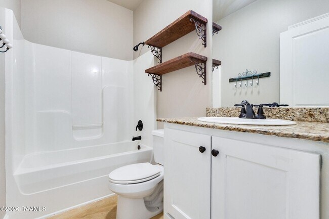 Building Photo - 205 Quiet Bluff Dr