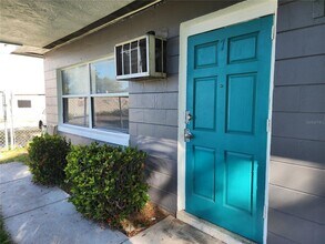 Building Photo - 2219 Highland St S