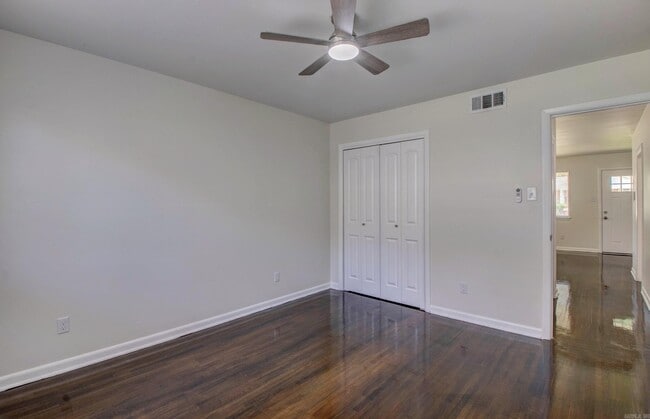 Building Photo - 323 Nebling Rd