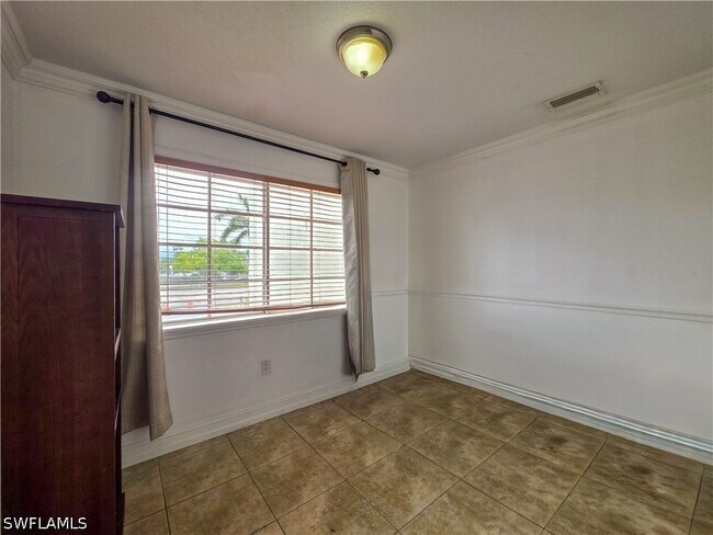 Building Photo - 3407 Winkler Ave