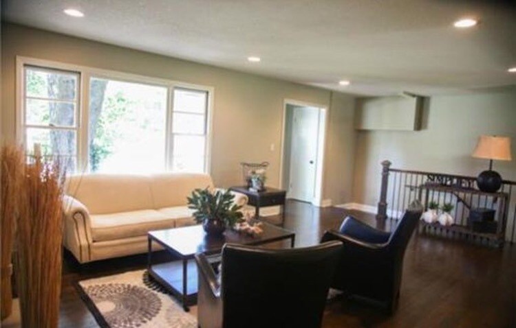 Building Photo - 4200 W 55th St