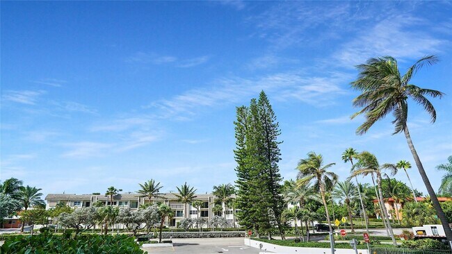 Building Photo - 4250 Galt Ocean Dr