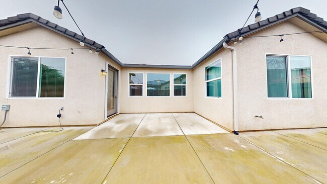 Building Photo - 3033 Antonio Ln