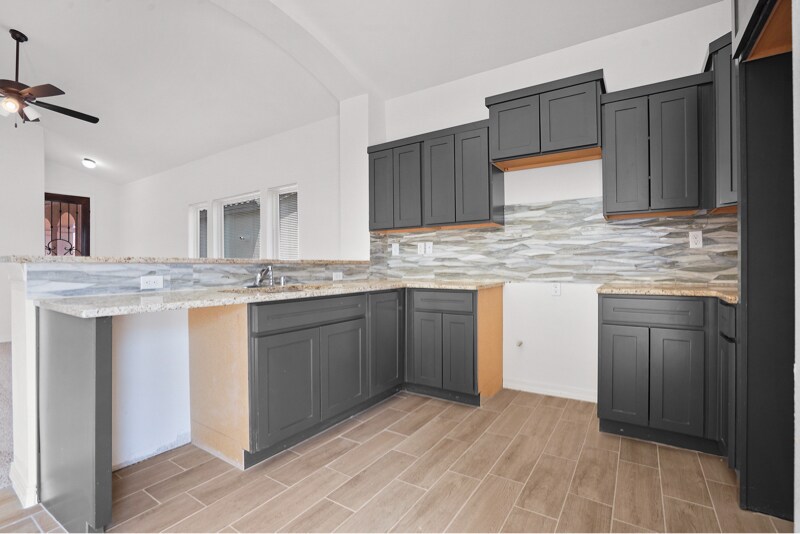 Building Photo - 608 Cedarwood Ave