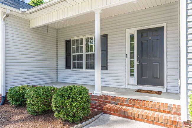Building Photo - 167 Laurel Oak Ln