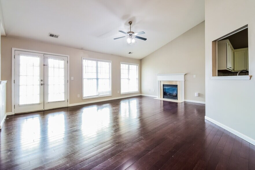 Building Photo - 308 Trailside Dr