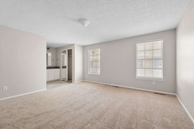 Building Photo - 2971 W Long Dr