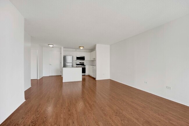 Building Photo - 545 N Dearborn St
