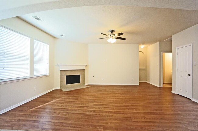 Building Photo - 24503 Hikers Bend Dr
