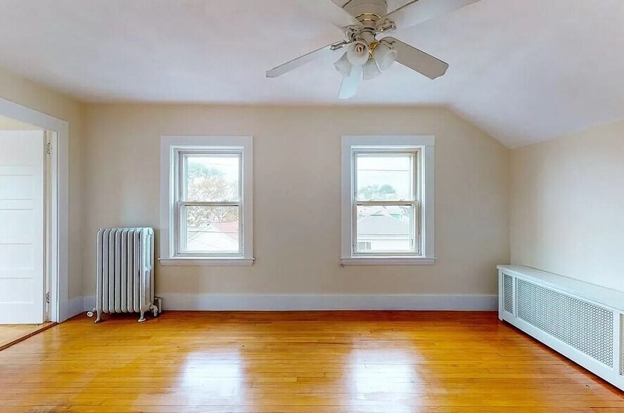 Building Photo - 18 Tewksbury St