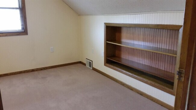 Building Photo - 4 br, 2 bath House - 4019 Washington Ave.