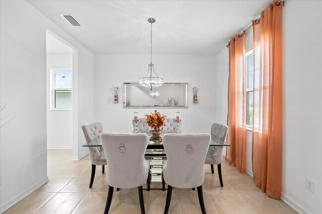 Building Photo - 12195 Stirrup Dr