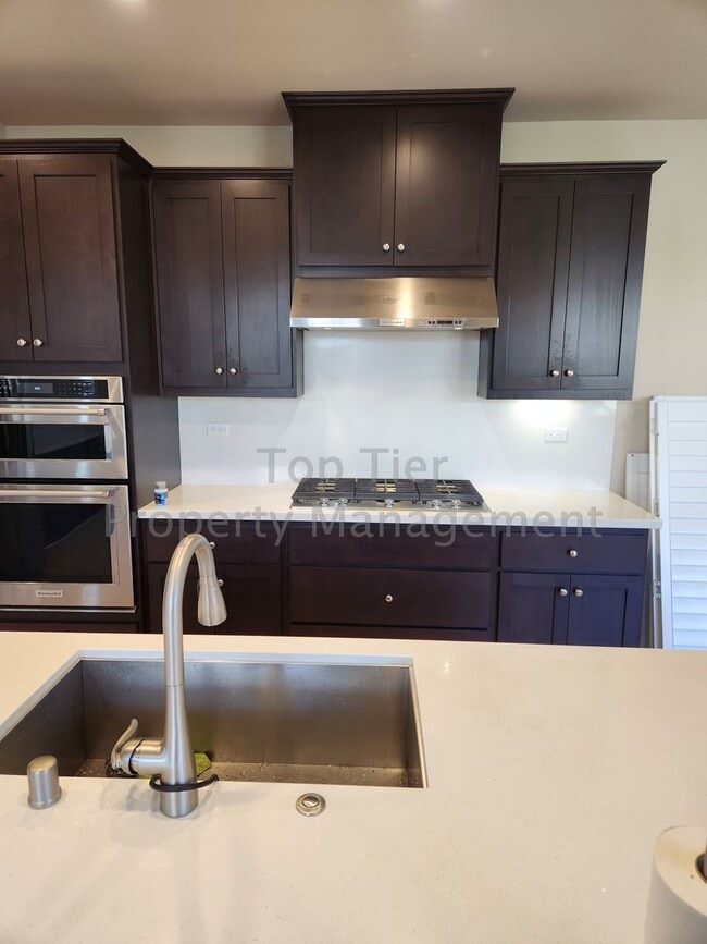 Building Photo - ***Spectacular 2-Story 4 bed, 2.5 bath, 2,...