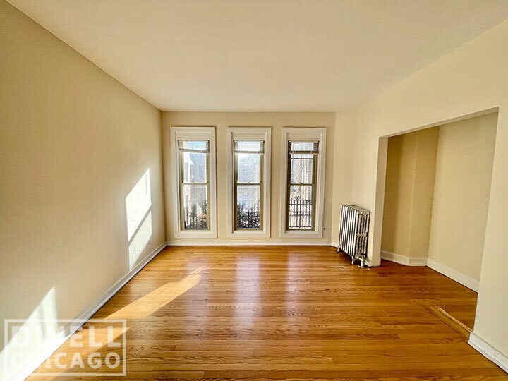 Building Photo - 1426 Farwell W Ave