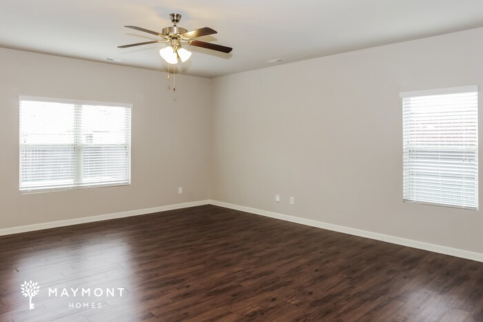 Building Photo - 30074 Glenrose Way