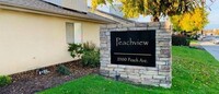 Building Photo - 2900 Peach Ave