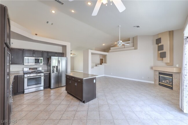 Building Photo - 4765 Calavo St