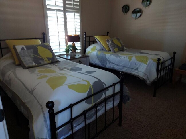 Building Photo - 17965 W Verdin Rd