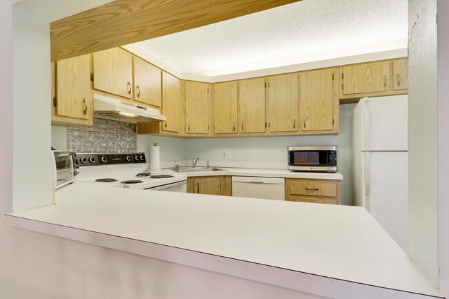 Building Photo - 2703 SW Matheson Ave