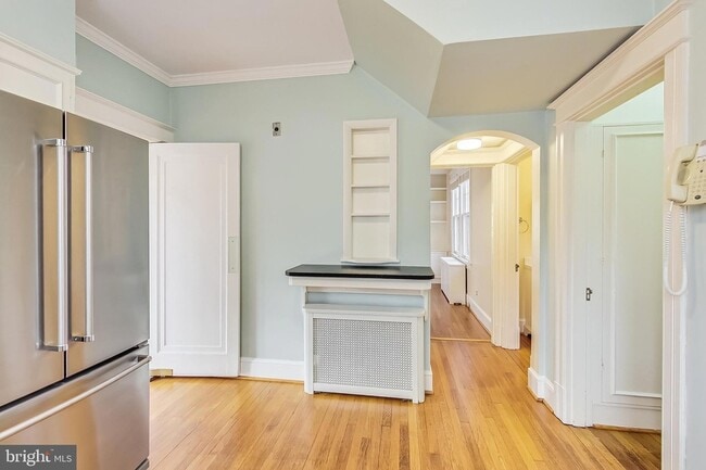 Building Photo - 4509 Highland Ave