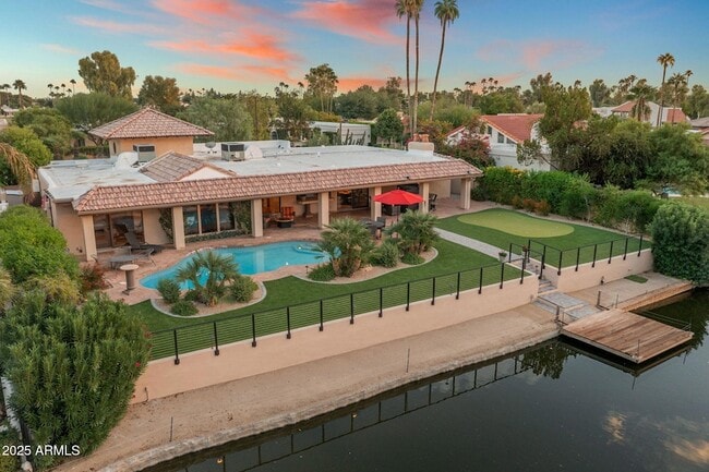 Building Photo - 7620 E Vía Del Placito