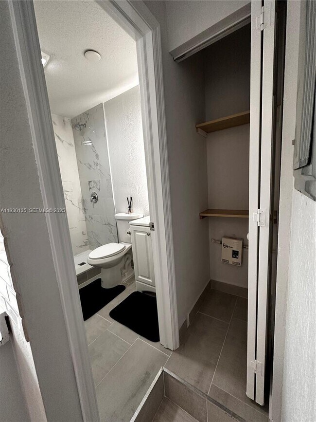 Building Photo - 1723 Shenandoah St