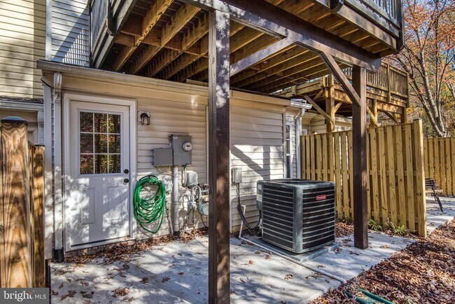 Building Photo - 12527 Heykens Ln