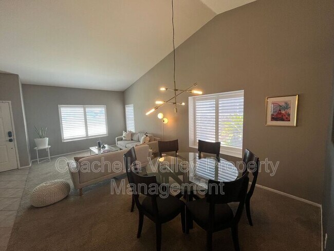Building Photo - 2162 Shannon Way
